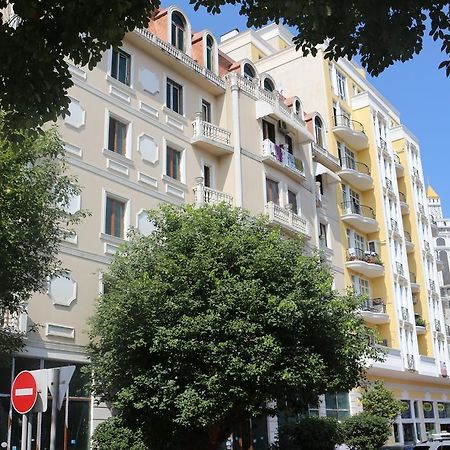 Apartment Vaja Fshavela N16 Batumi Eksteriør billede