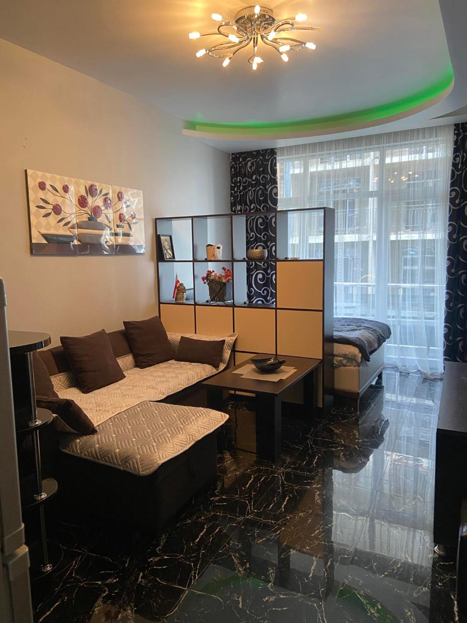 Apartment Vaja Fshavela N16 Batumi Eksteriør billede